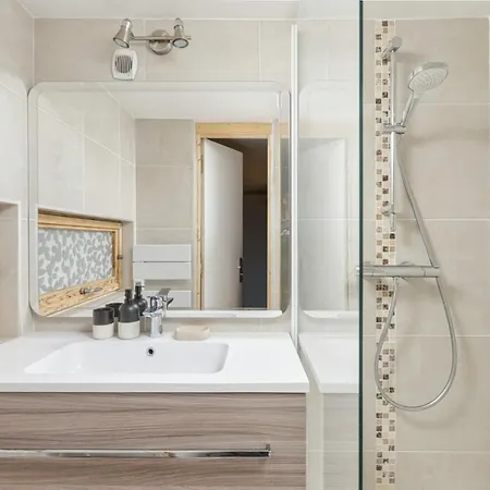 Grand Roc C - Modern 2br Close To Grand Montets Lift - By Cozee 샤모니